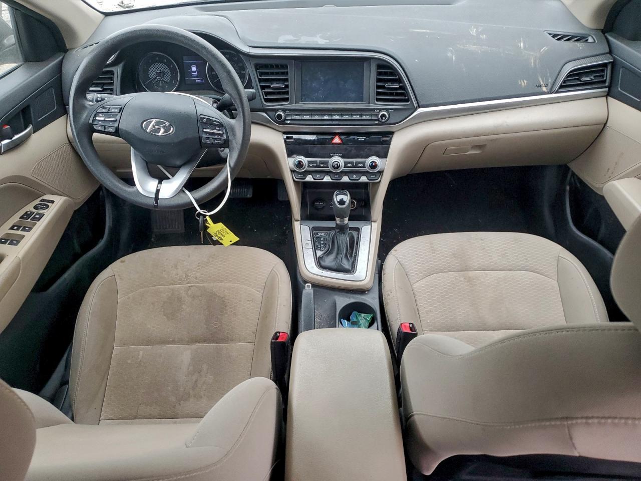 2020 HYUNDAI ELANTRA SEL photo 8