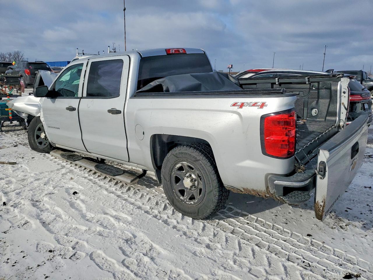 2014 CHEVROLET SILVERADO K1500 photo 2