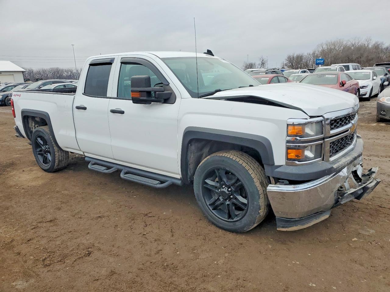 2015 CHEVROLET SILVERADO K1500 photo 4