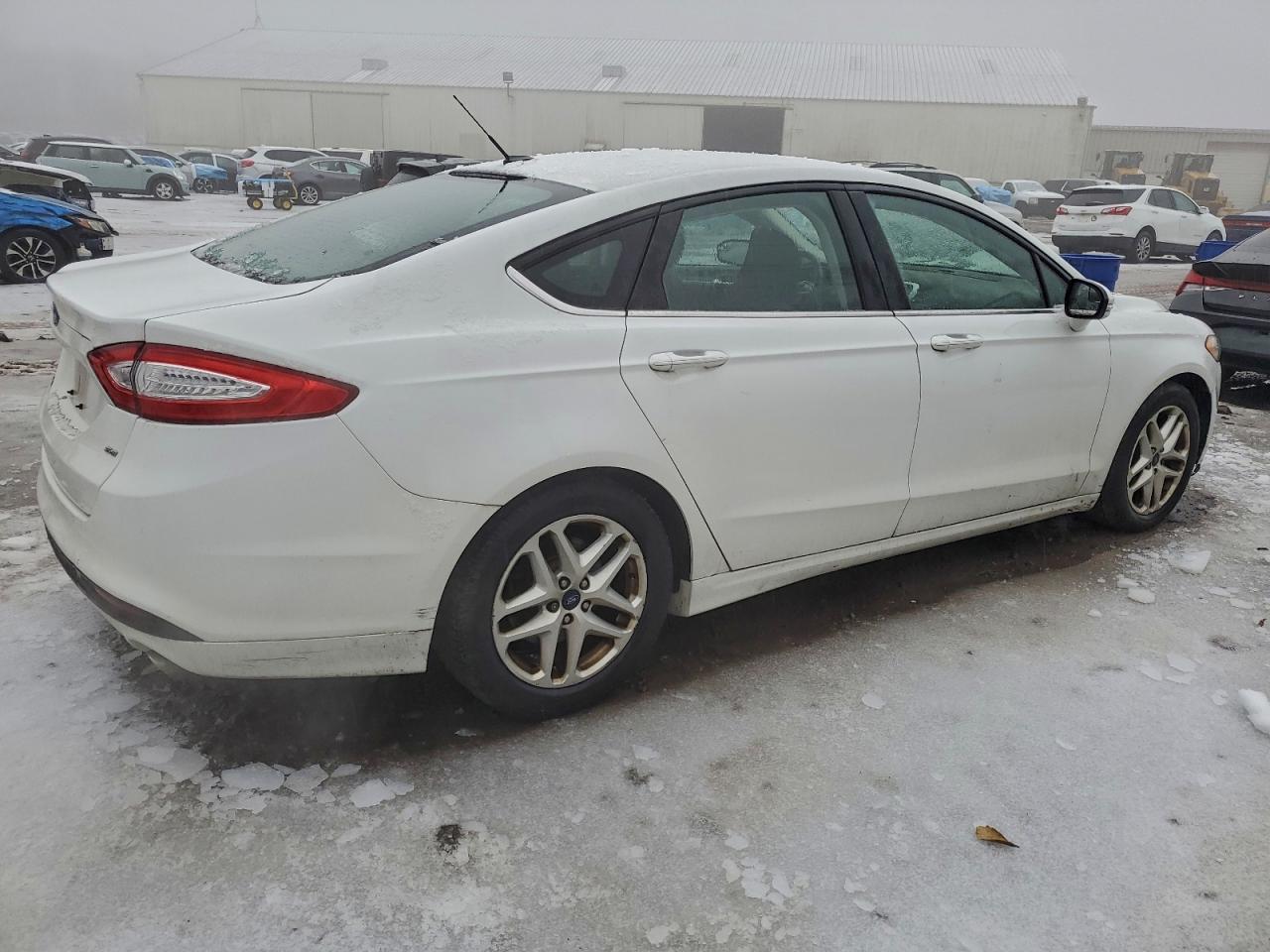 2015 FORD FUSION SE photo 3