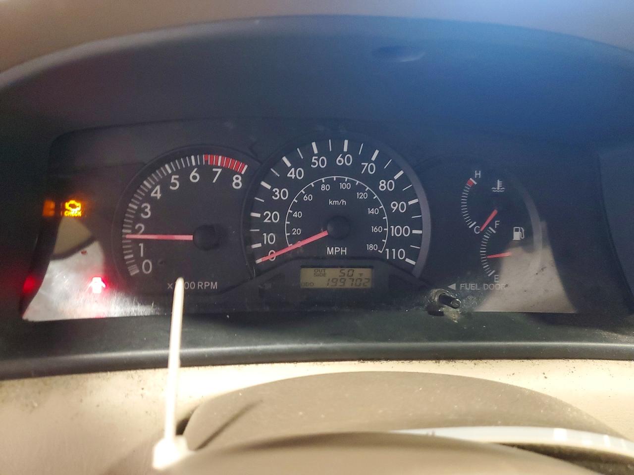 2004 TOYOTA COROLLA CE photo 9