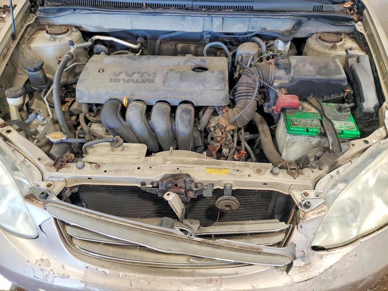 2004 TOYOTA COROLLA CE photo 11
