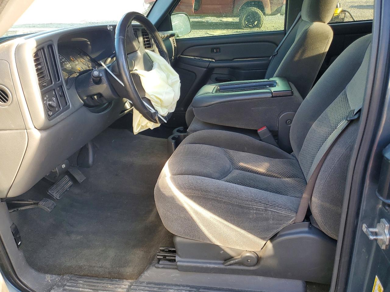 2006 CHEVROLET SILVERADO C1500 photo 7