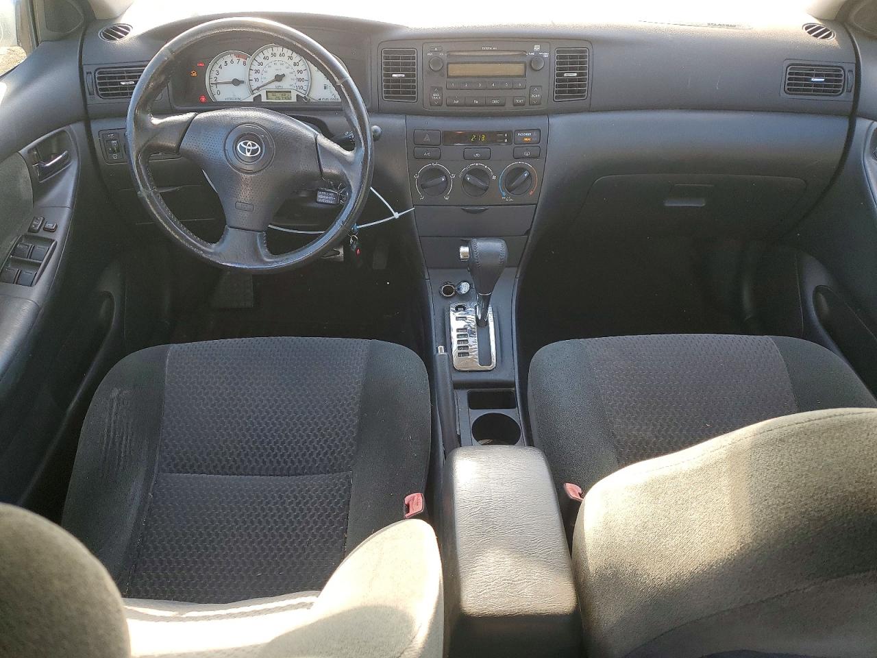 2005 TOYOTA COROLLA CE photo 8
