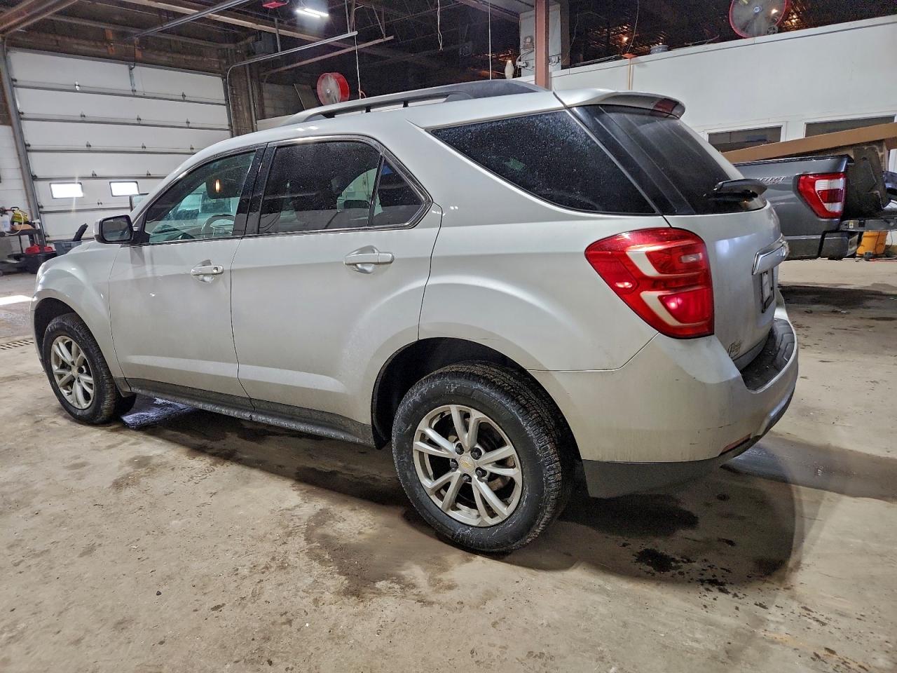 2016 CHEVROLET EQUINOX LT photo 2