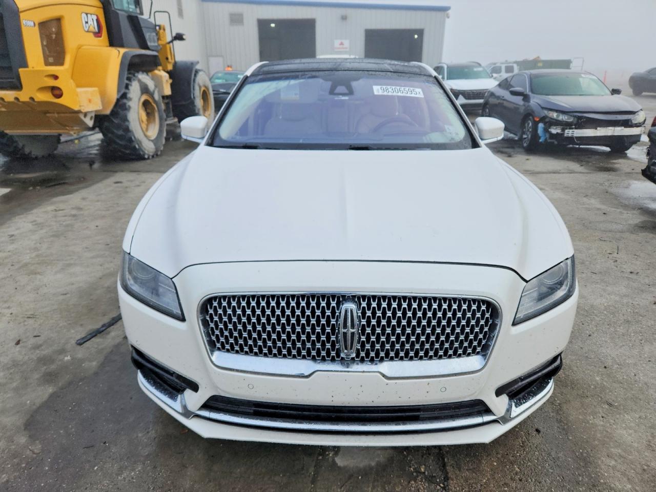 2019 LINCOLN CONTINENTAL RESERVE photo 5