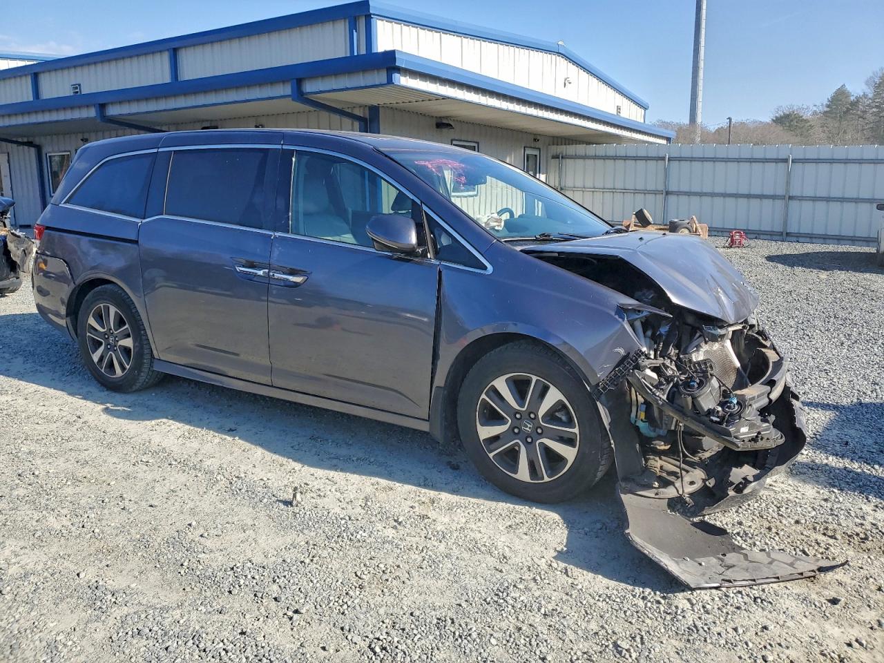 2016 HONDA ODYSSEY TOURING photo 4