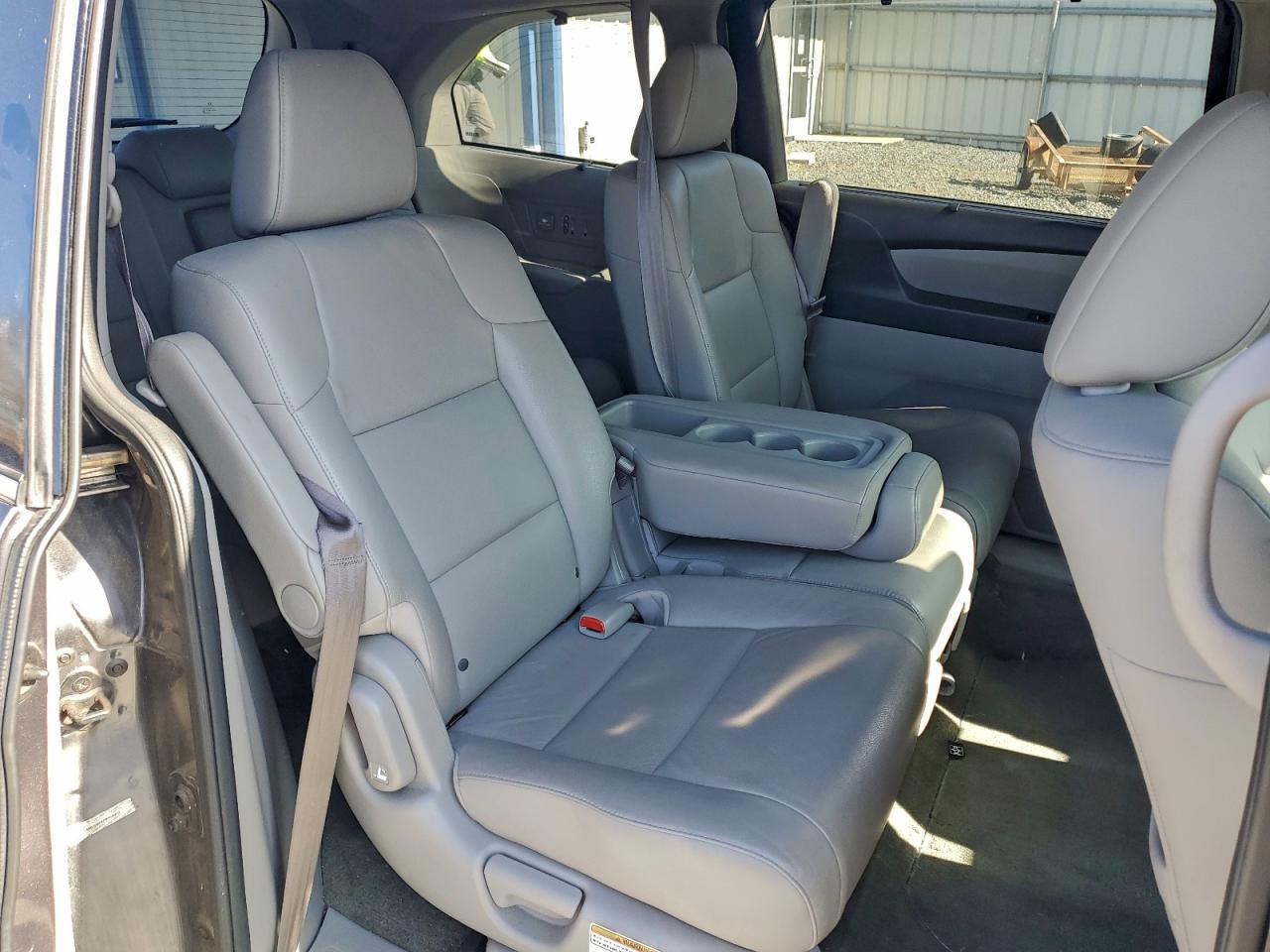2016 HONDA ODYSSEY TOURING photo 11