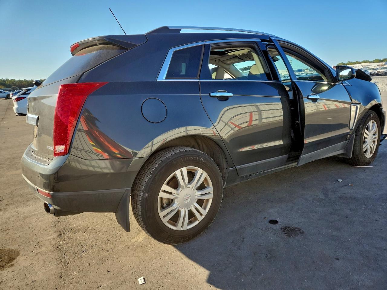 2016 CADILLAC SRX LUXURY COLLECTION photo 3
