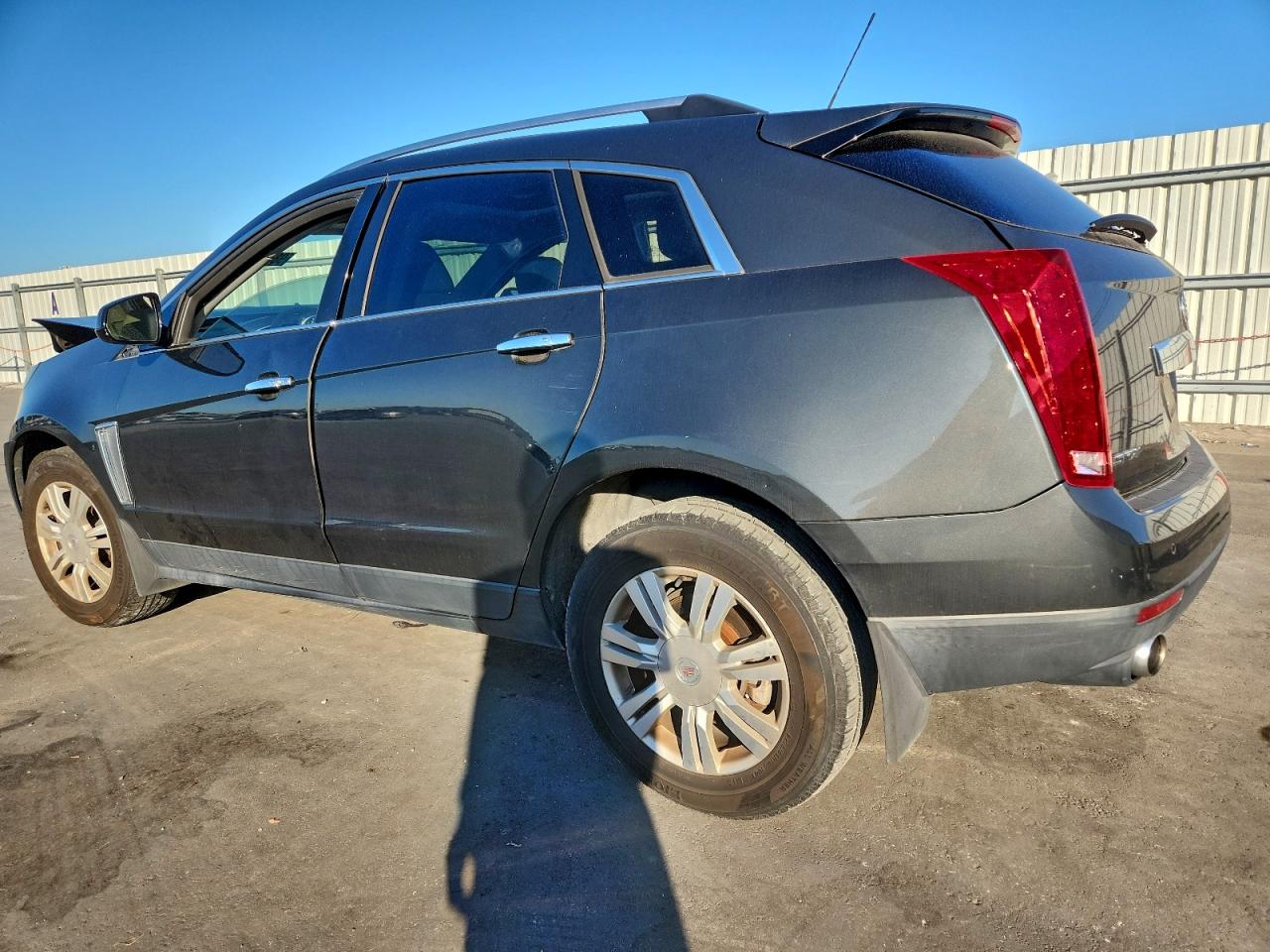 2016 CADILLAC SRX LUXURY COLLECTION photo 2