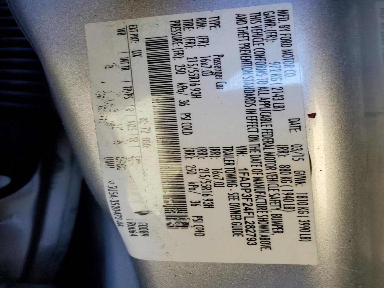 2015 FORD FOCUS SE photo 12