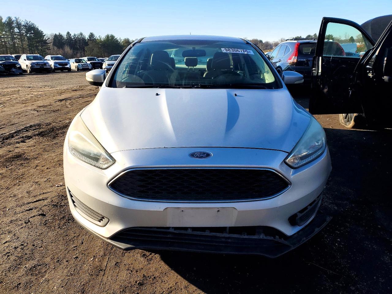 2015 FORD FOCUS SE photo 5