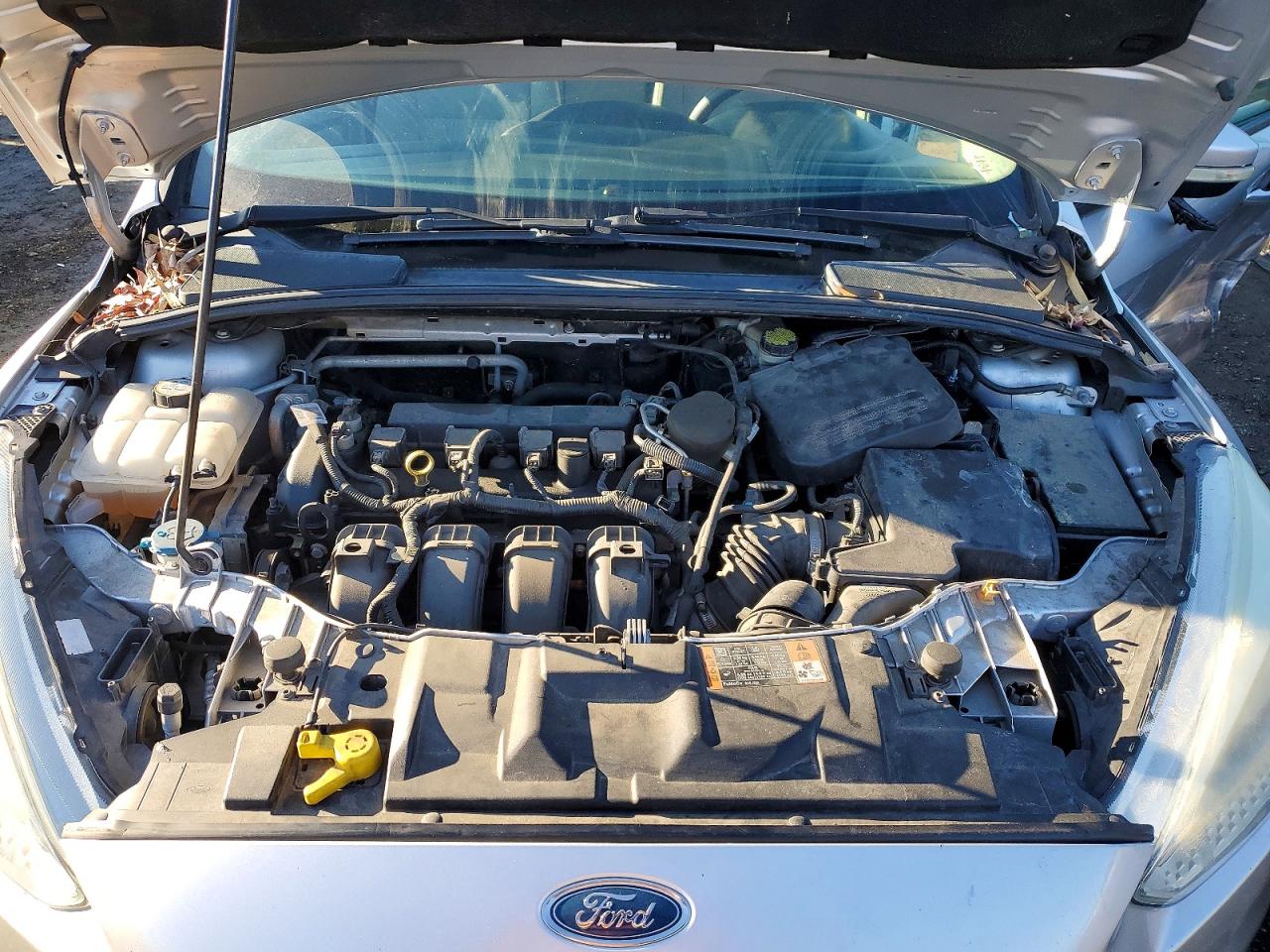 2015 FORD FOCUS SE photo 11