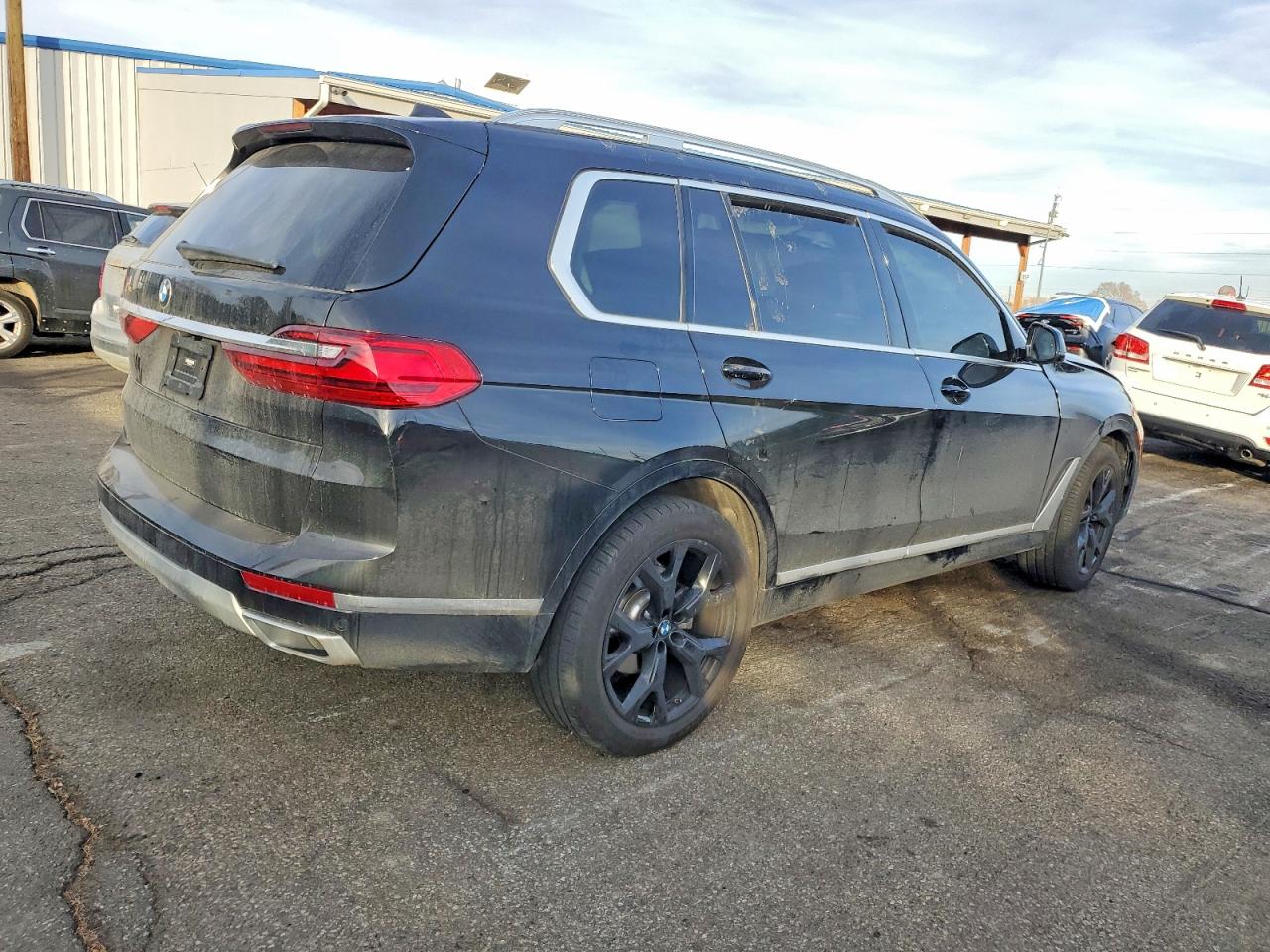 2022 BMW X7 XDRIVE40I photo 3