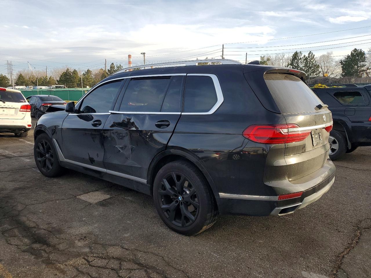 2022 BMW X7 XDRIVE40I photo 2