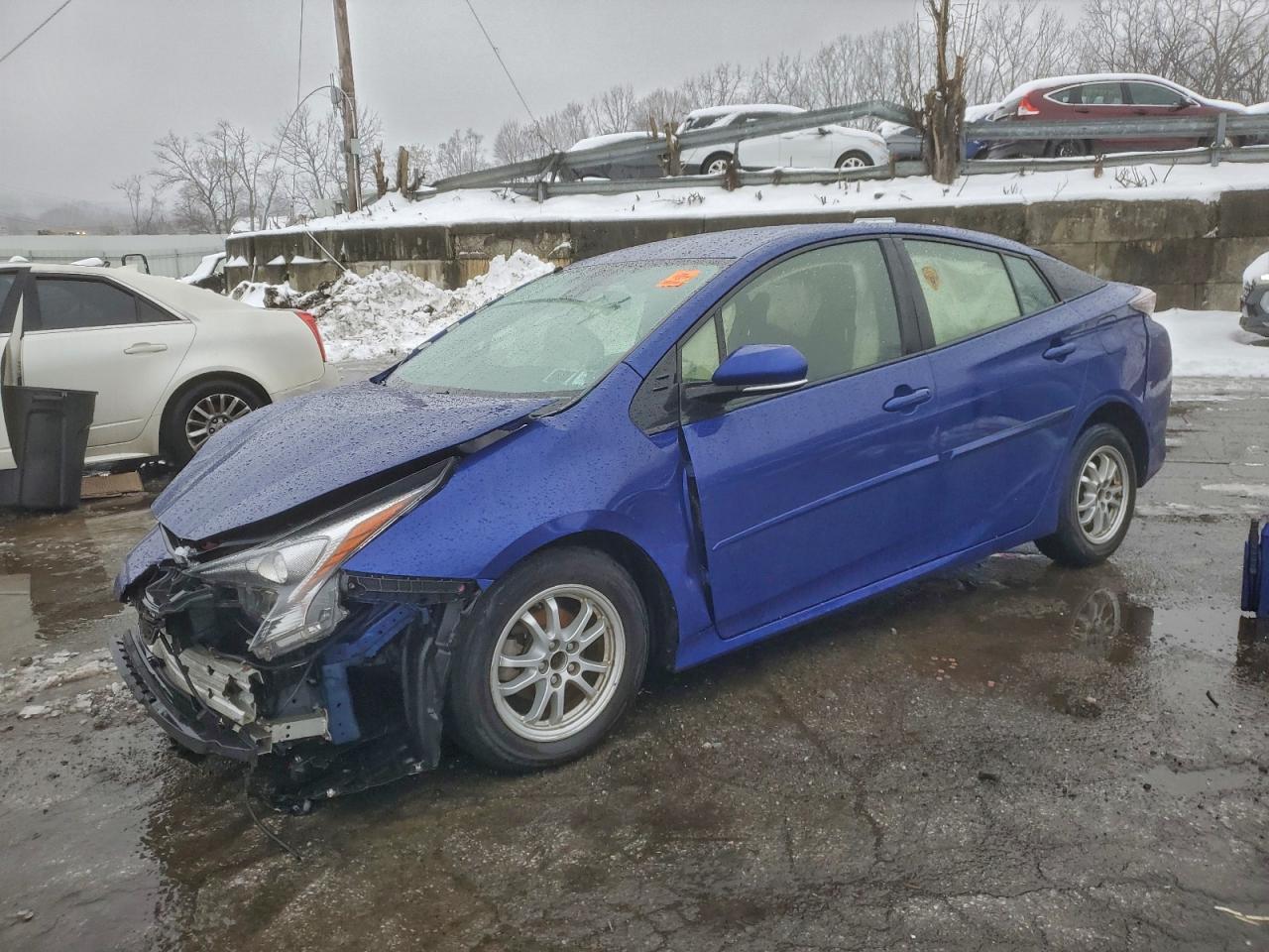 2018 TOYOTA PRIUS