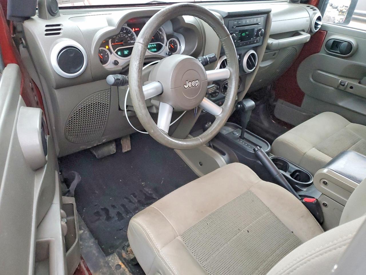 2008 JEEP WRANGLER SAHARA photo 8