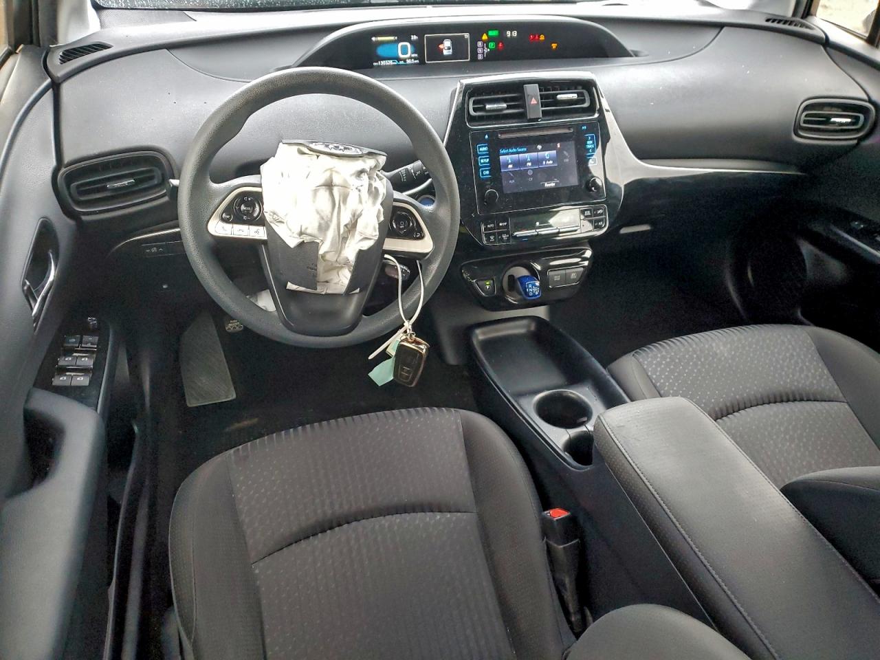2016 TOYOTA PRIUS photo 8