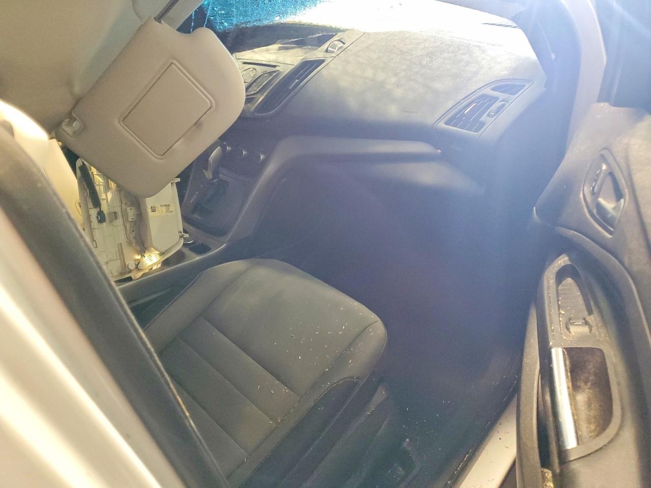 2015 FORD ESCAPE SE photo 8