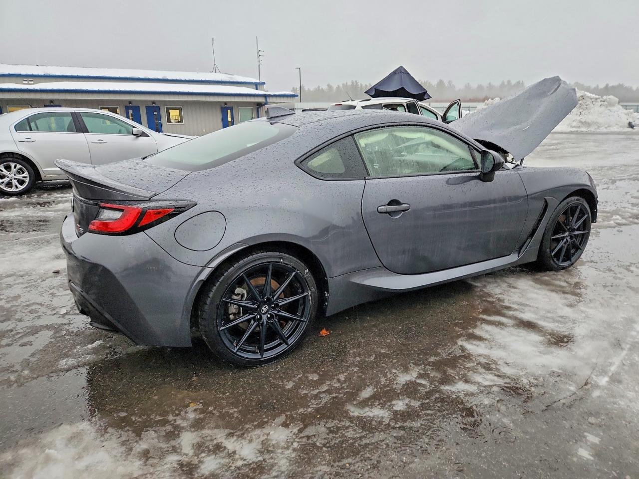 2023 TOYOTA GR 86 PREMIUM photo 3