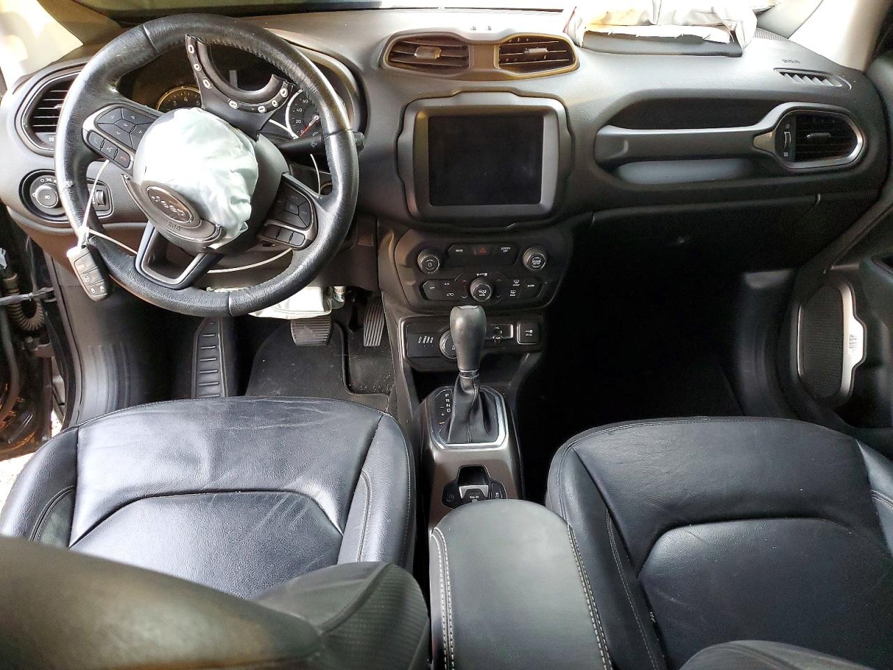 2019 JEEP RENEGADE LIMITED photo 8