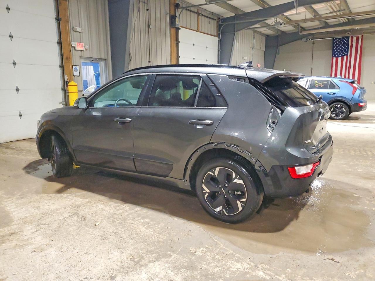 2024 KIA NIRO WIND photo 2