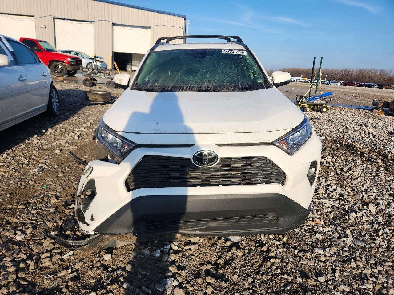 2019 TOYOTA RAV4 XLE photo 5