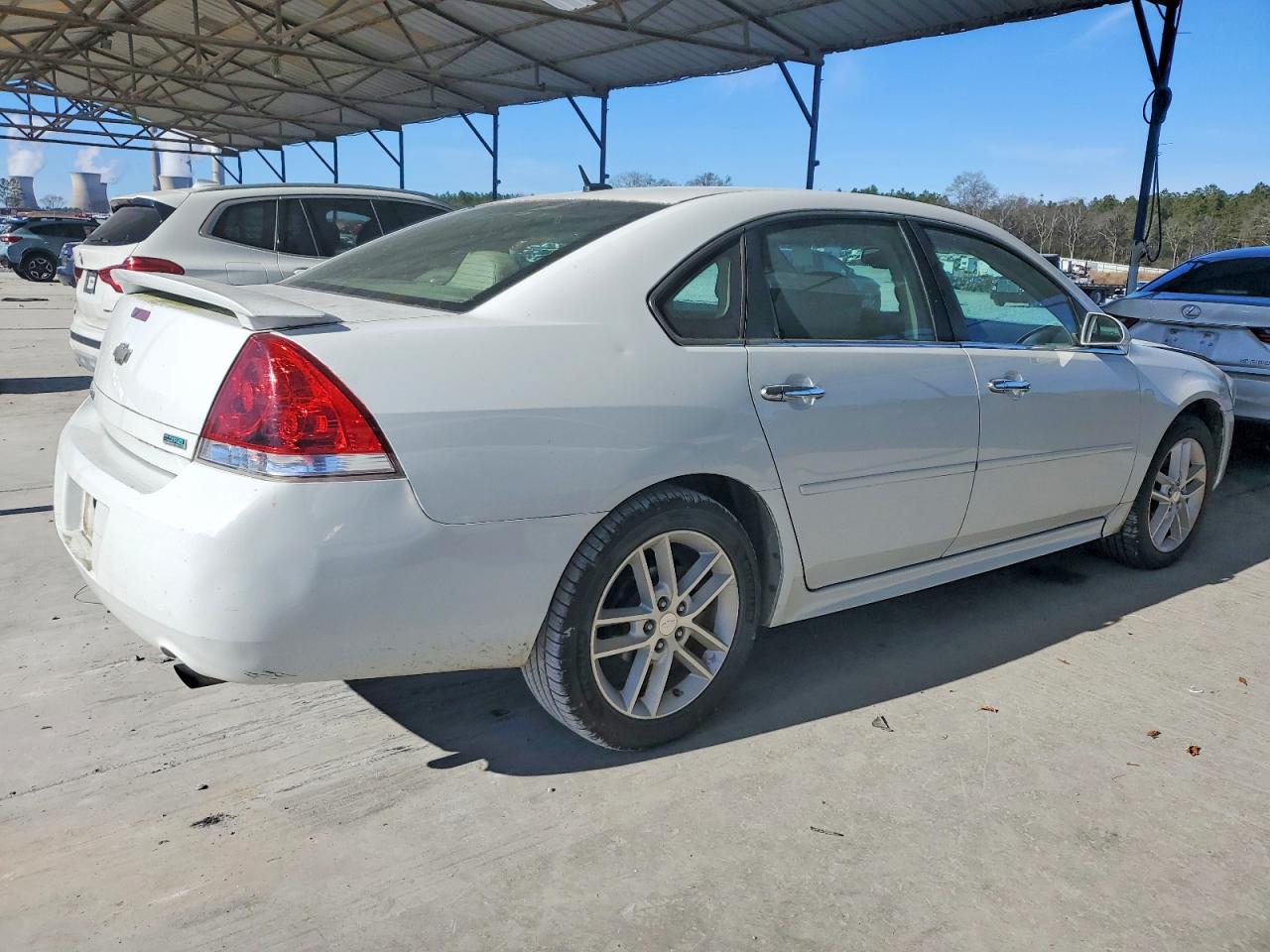 2012 CHEVROLET IMPALA LTZ photo 3