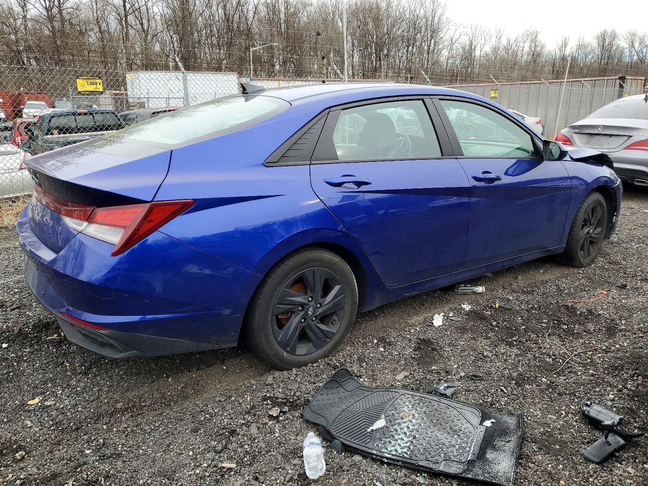 2022 HYUNDAI ELANTRA SEL photo 3