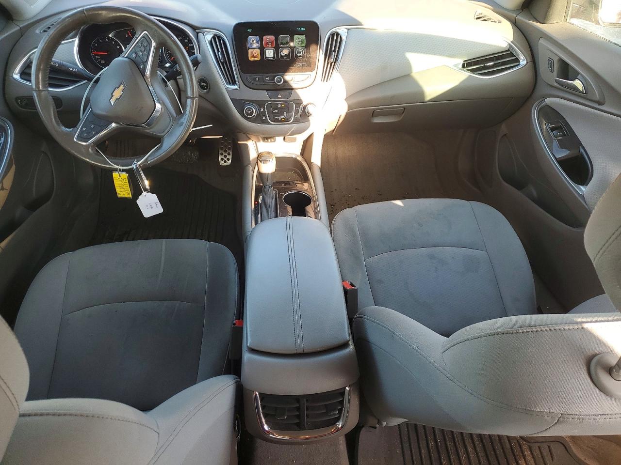 2016 CHEVROLET MALIBU LT photo 8