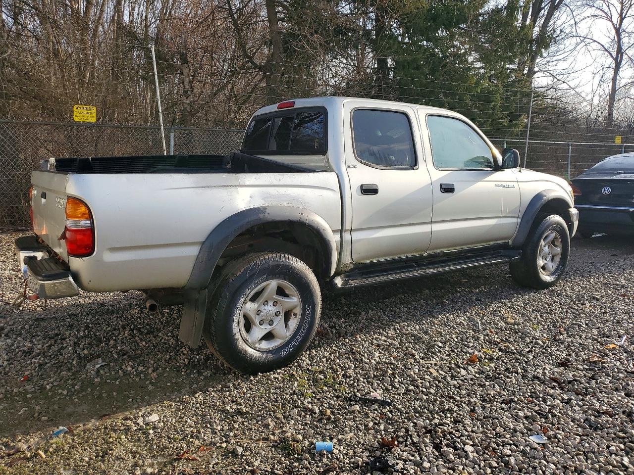2001 TOYOTA TACOMA DOUBLE CAB PRERUNNER photo 3