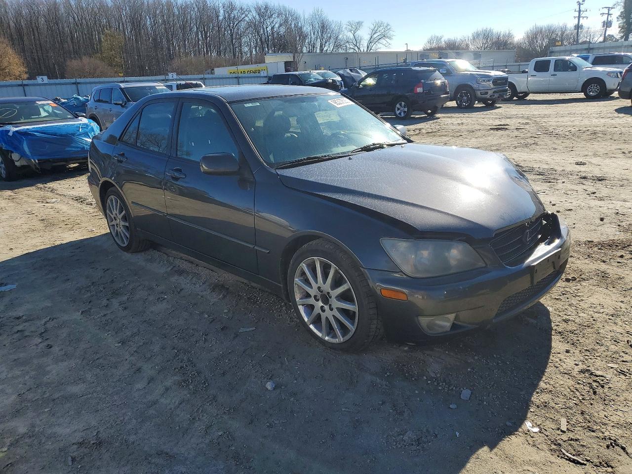 2003 LEXUS IS 300 photo 4