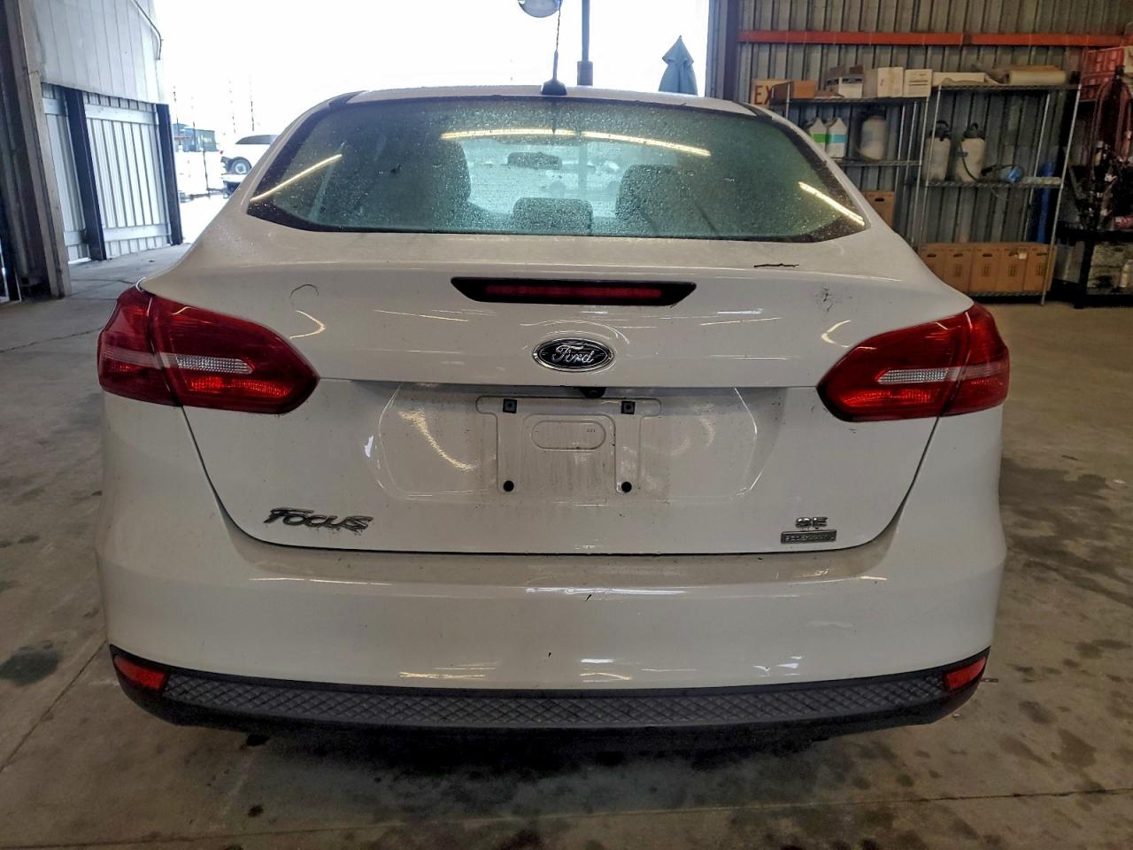 2018 FORD FOCUS SE photo 6