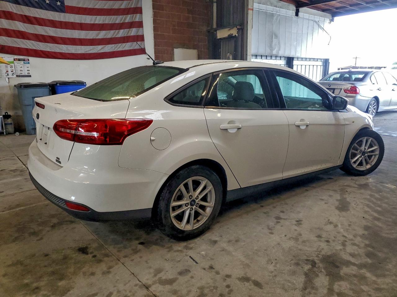 2018 FORD FOCUS SE photo 3