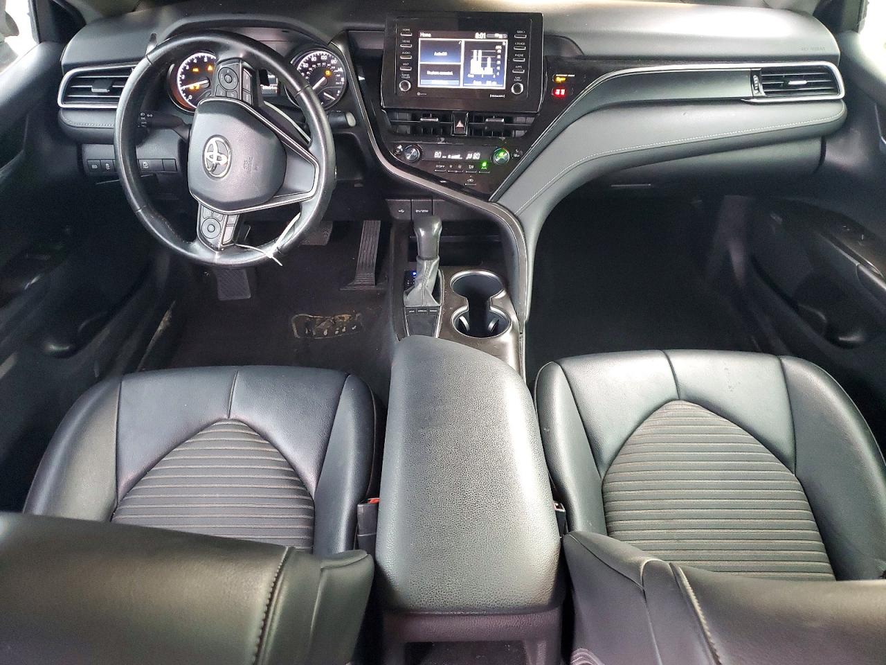 2022 TOYOTA CAMRY SE photo 8