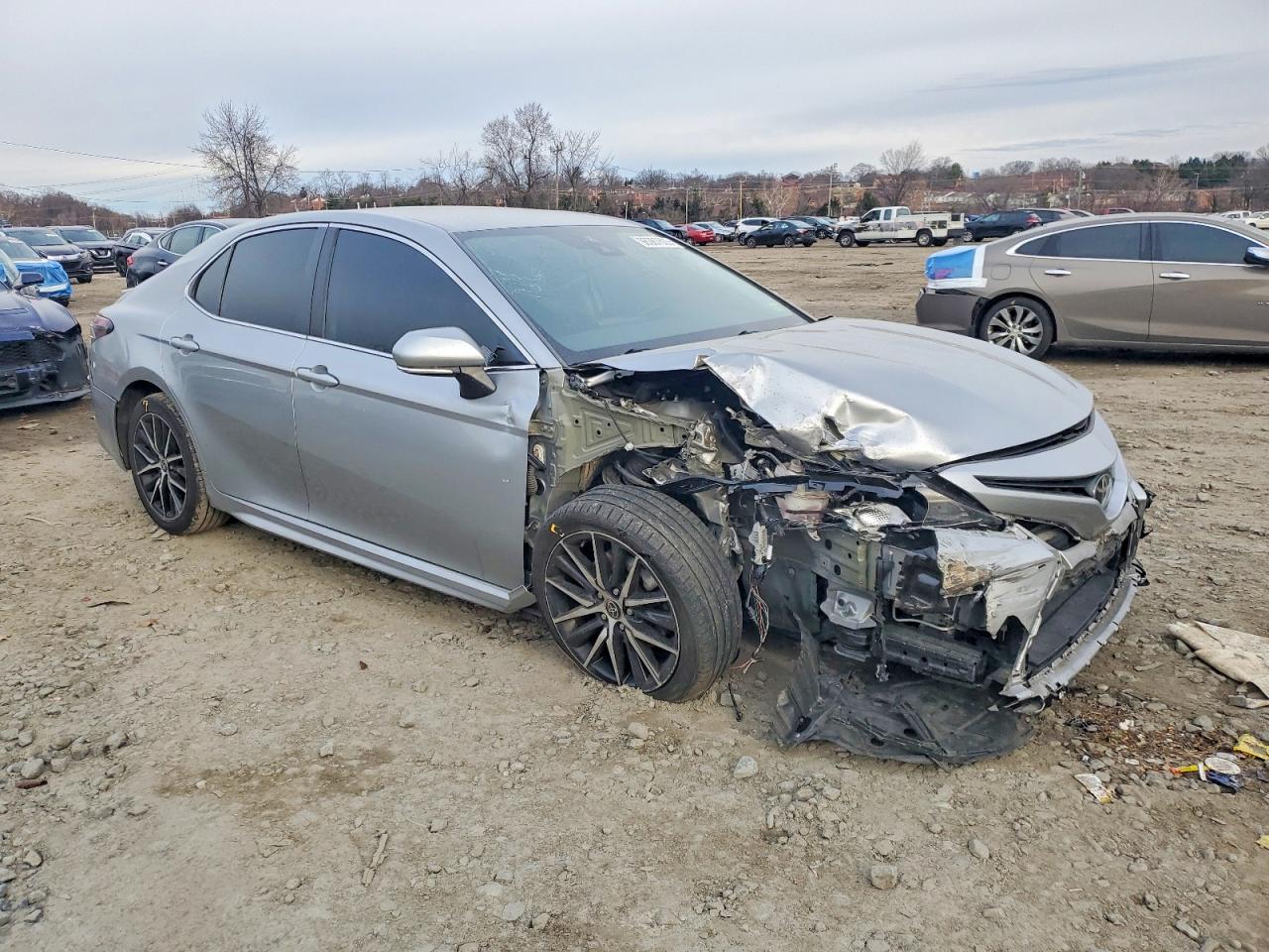 2022 TOYOTA CAMRY SE photo 4