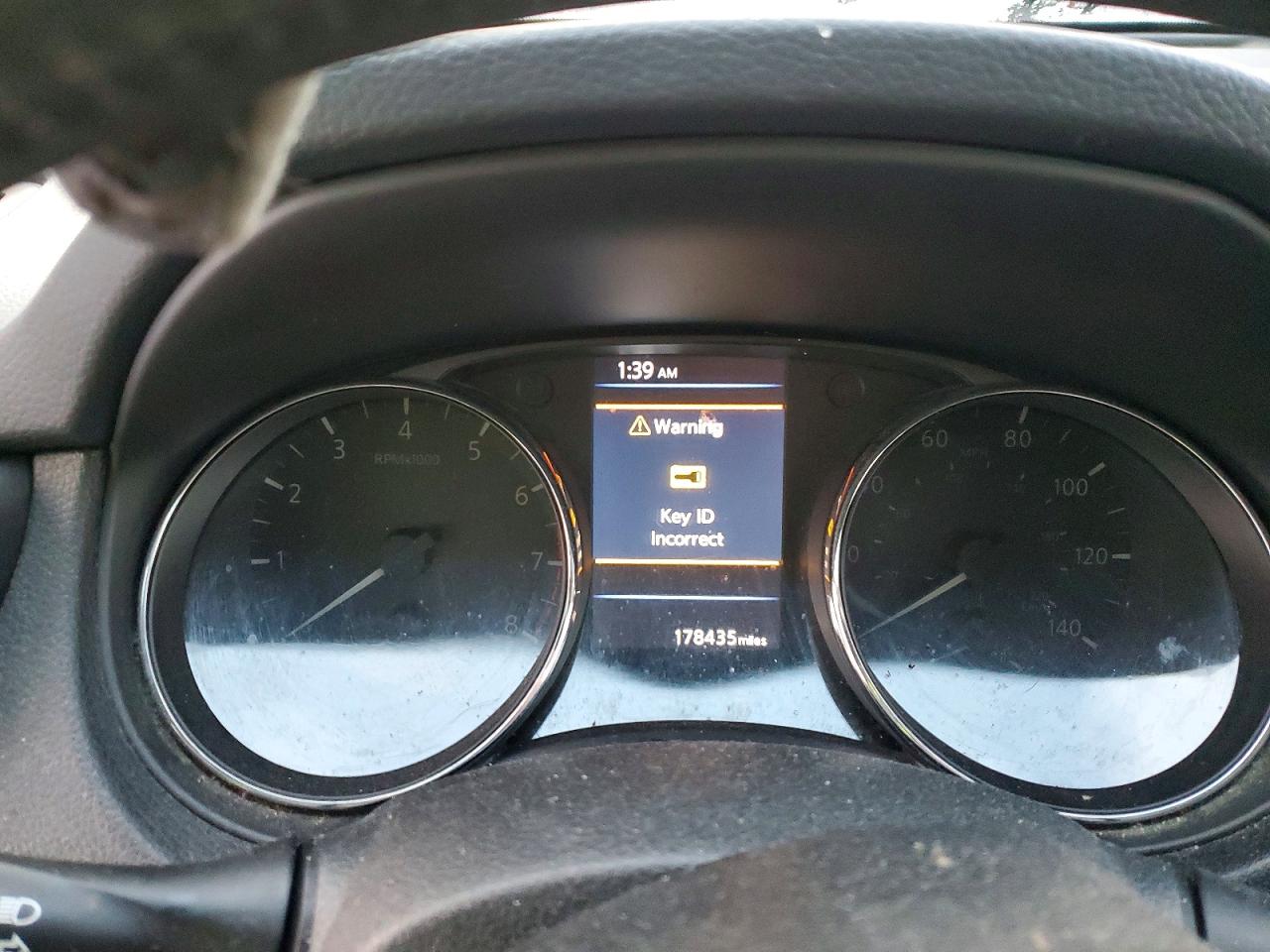2018 NISSAN ROGUE SV photo 9