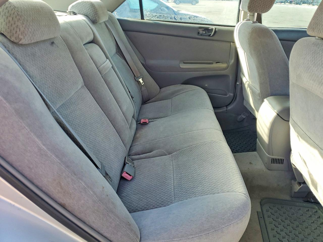 2003 TOYOTA CAMRY LE photo 10