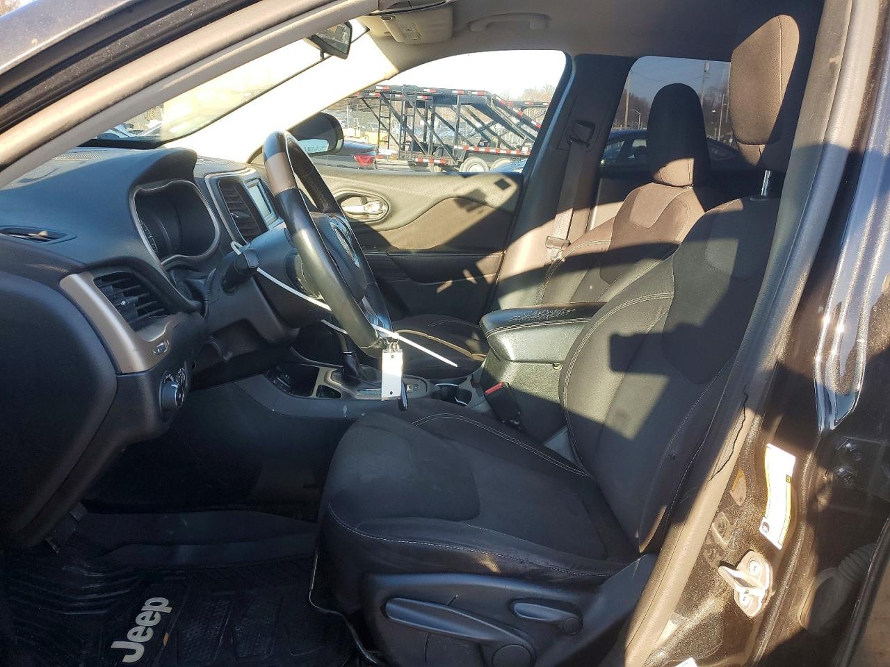 2015 JEEP CHEROKEE LATITUDE photo 7