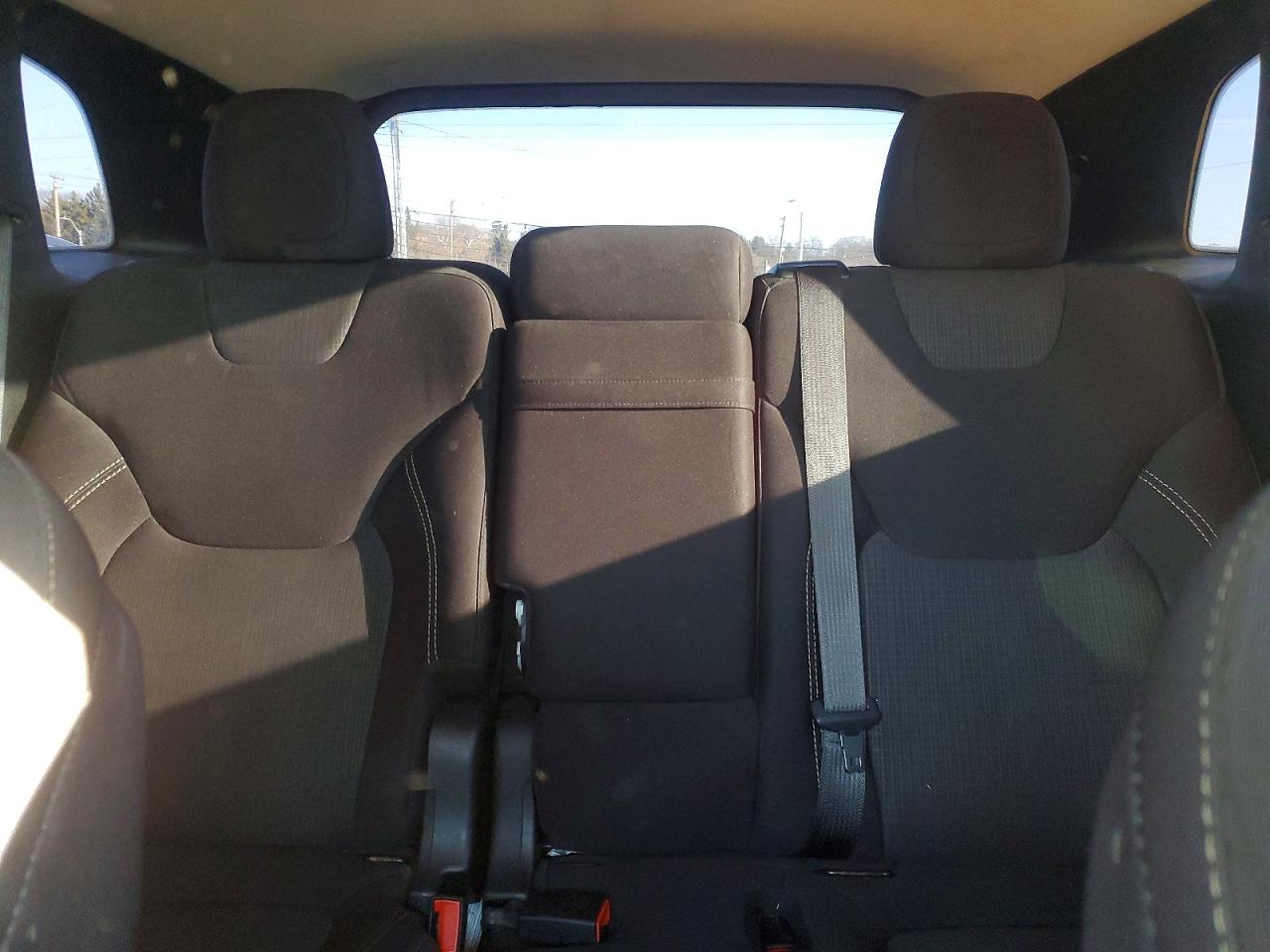 2015 JEEP CHEROKEE LATITUDE photo 10