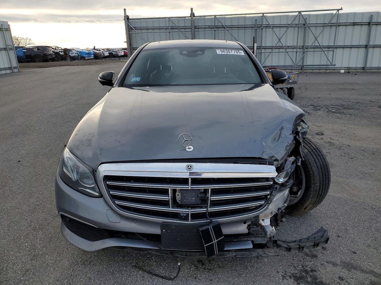 2017 MERCEDES-BENZ E 300 4MATIC photo 5