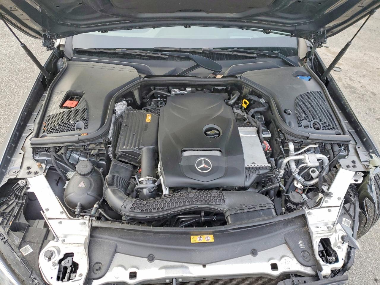 2017 MERCEDES-BENZ E 300 4MATIC photo 11