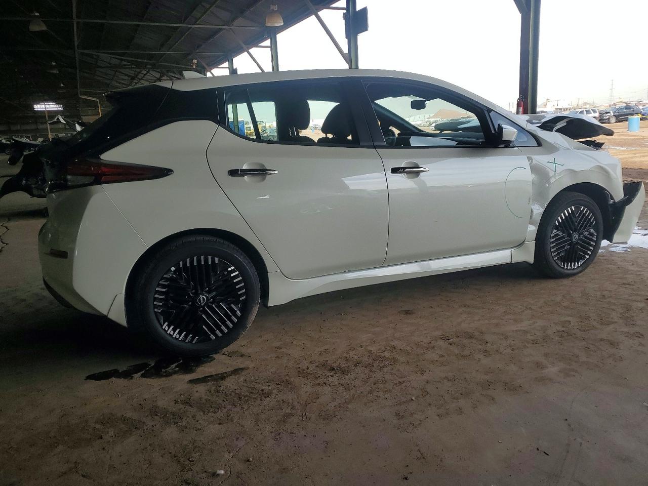 2025 NISSAN LEAF SV PLUS photo 3
