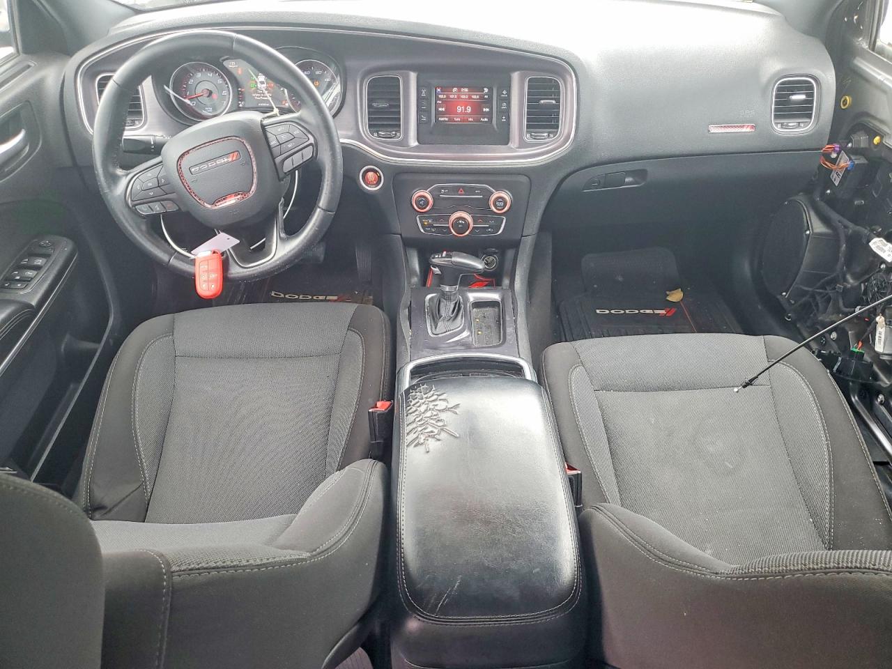 2015 DODGE CHARGER SE photo 8