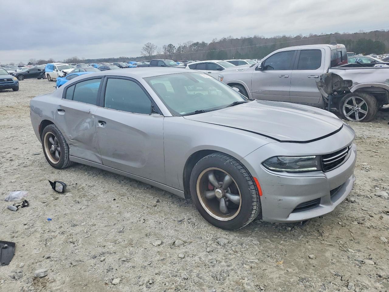 2015 DODGE CHARGER SE photo 4