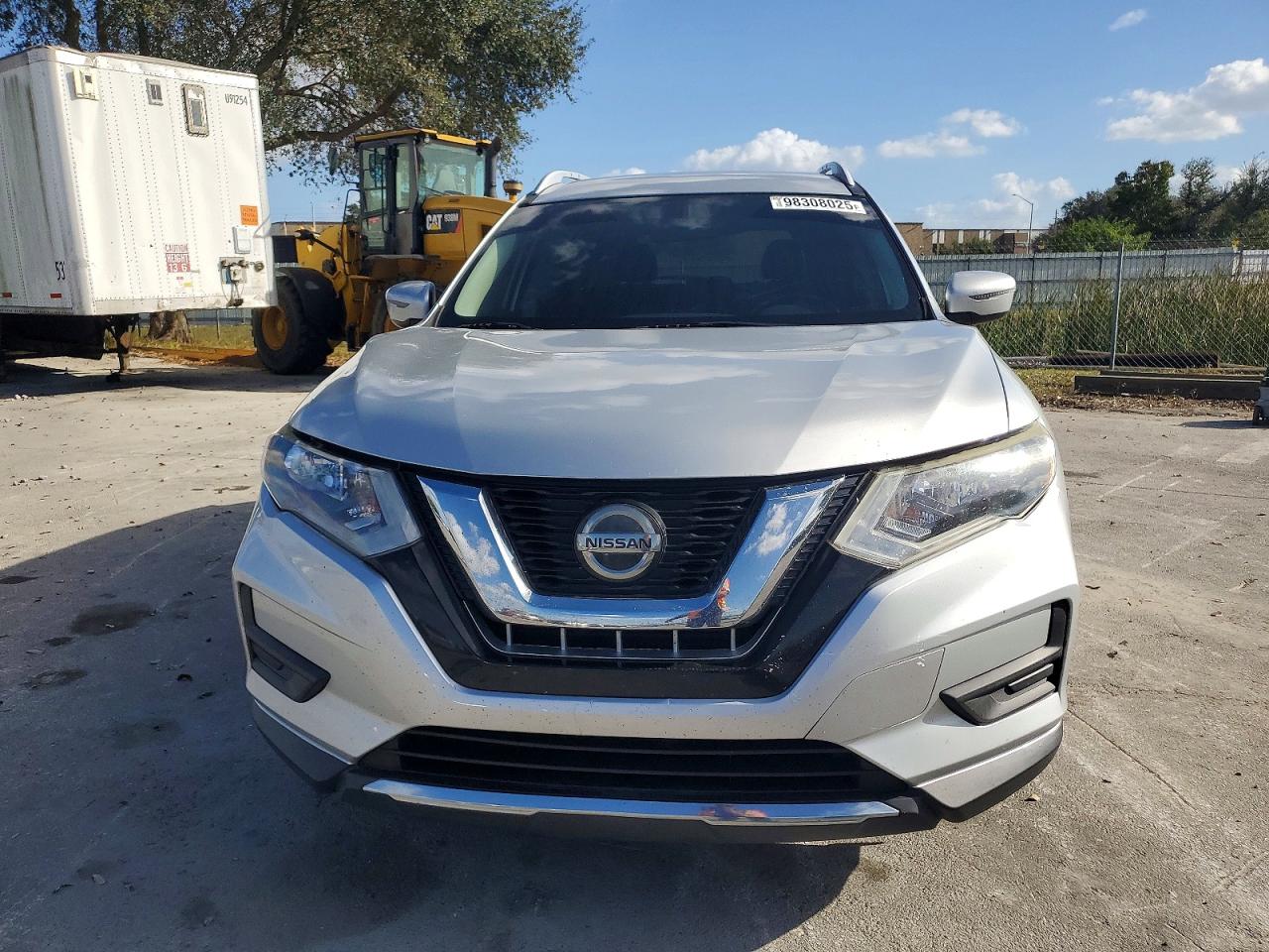 2018 NISSAN ROGUE S photo 5