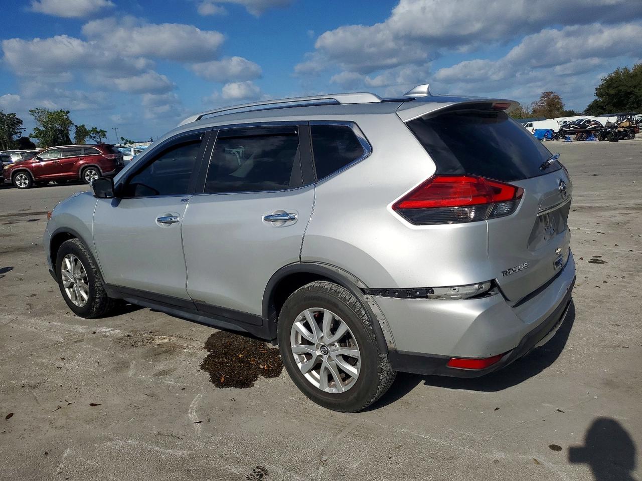 2018 NISSAN ROGUE S photo 2