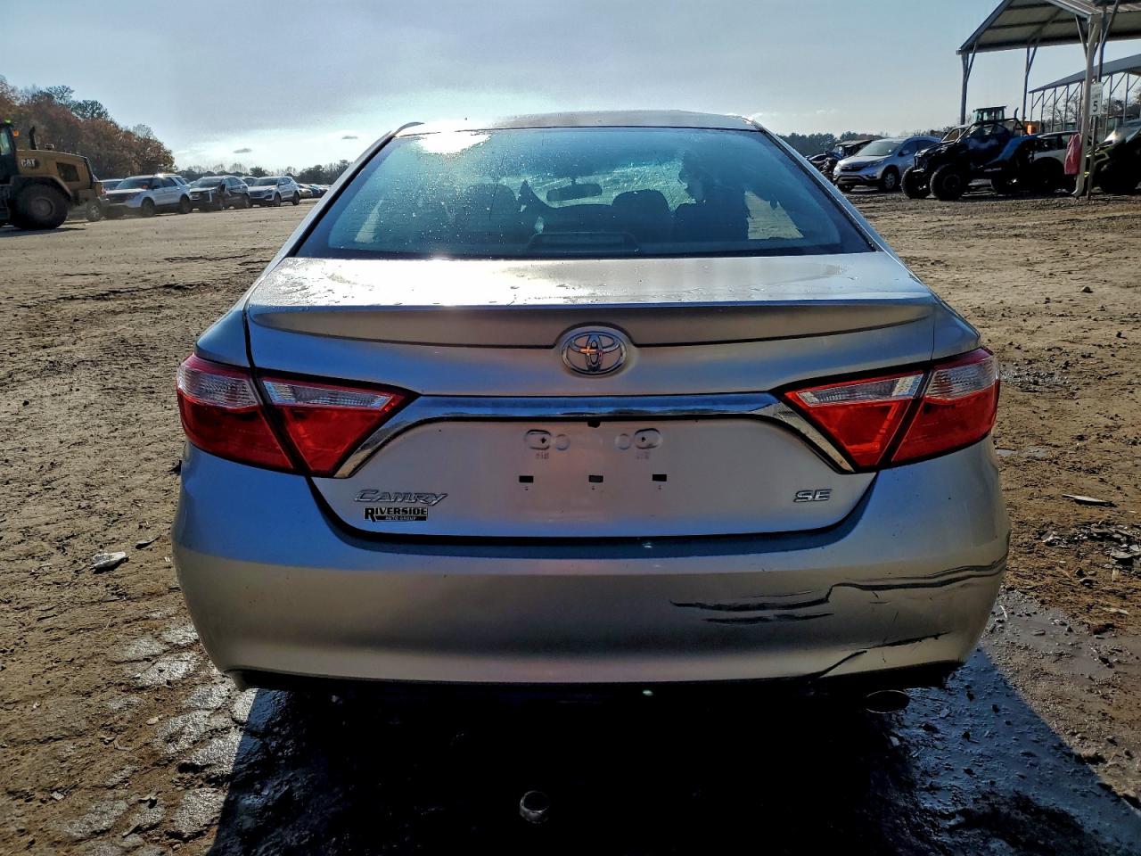 2015 TOYOTA CAMRY LE photo 6