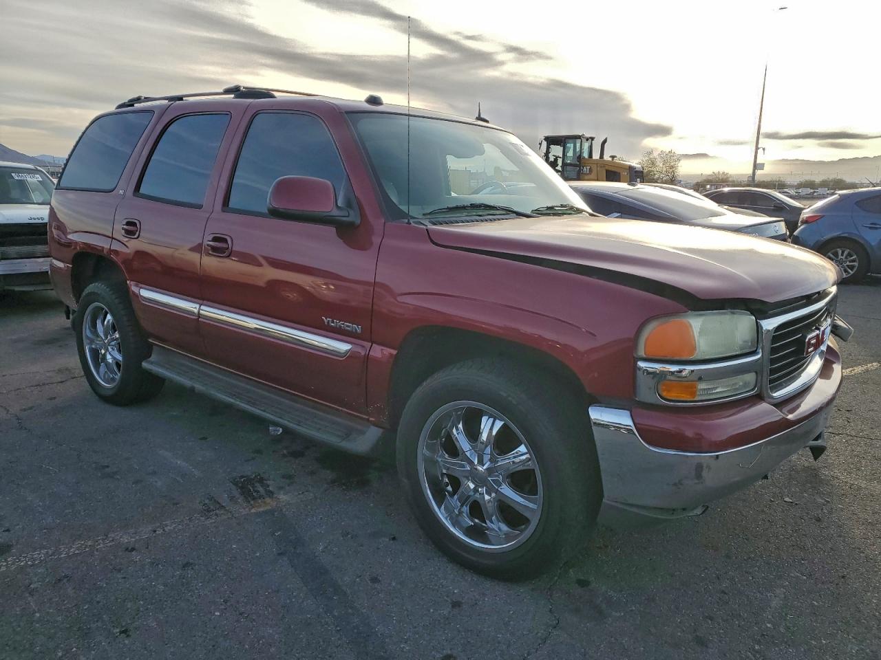 2004 GMC YUKON photo 4