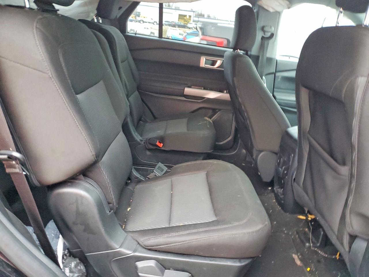 2024 FORD EXPLORER XLT photo 11